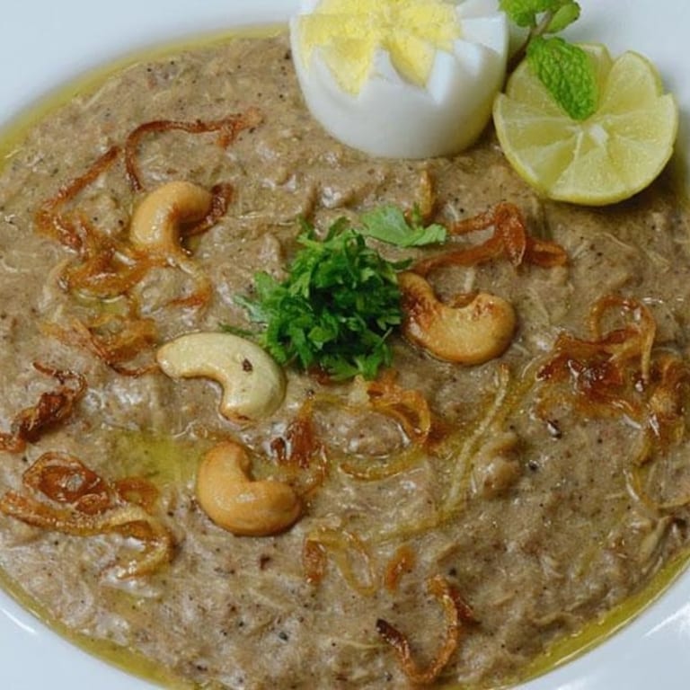Hyderabadi Haleem: A Flavorful Indian Delight